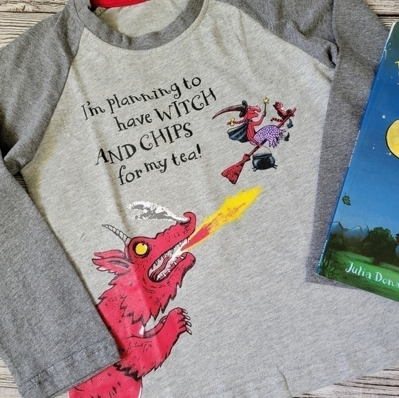 Room On The Broom Halloween Long-Sleeve Raglan NWT - Picture 9 of 11